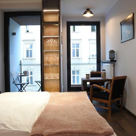 Boutique 109 - Old City, Luxury Apt. With A Garage كراكوفيا المظهر الخارجي الصورة